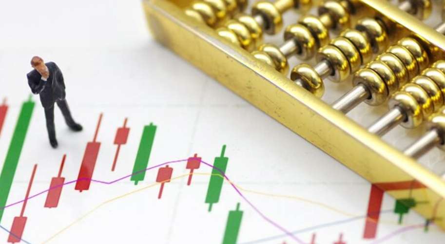 Hong Kong Stocks Stage Comeback